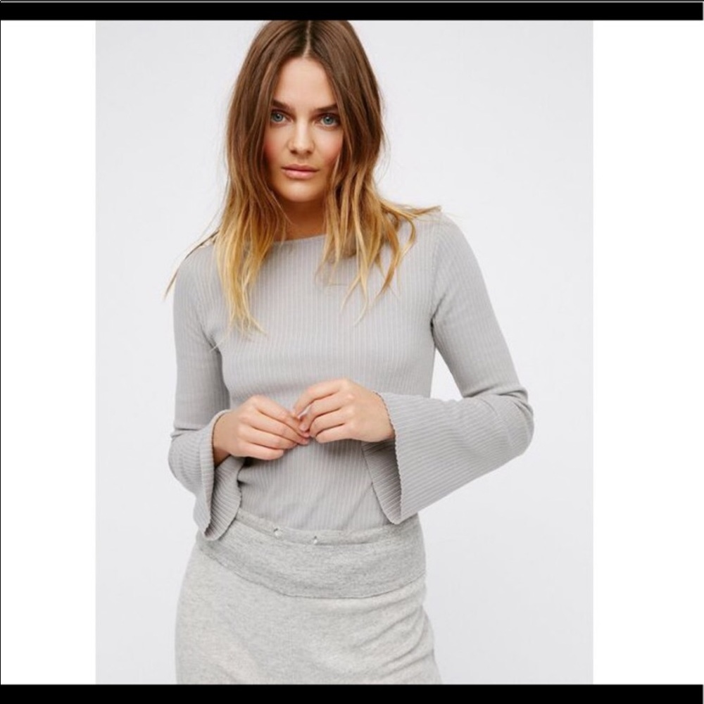 Free People - Ribbed bell sleeve top in grey